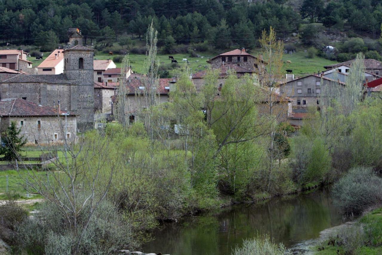 Junto Al Duero En La Sierra De Urbion * Molinos de Duero